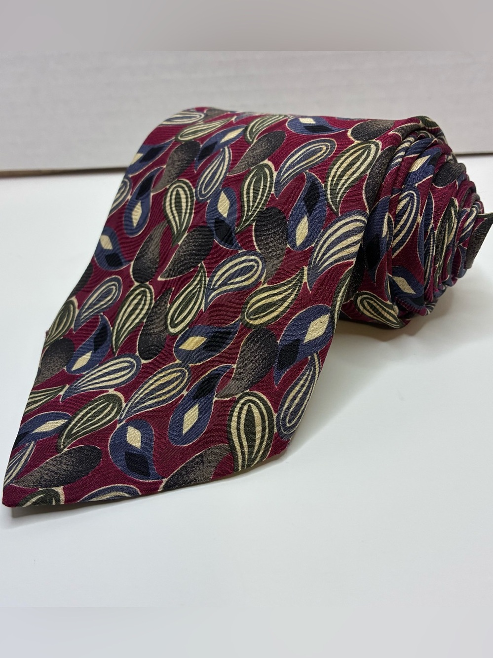 Vintage Monsieur Givenchy Silk Tie Burgundy Paisley Leaf Pattern 59" x 3.875"